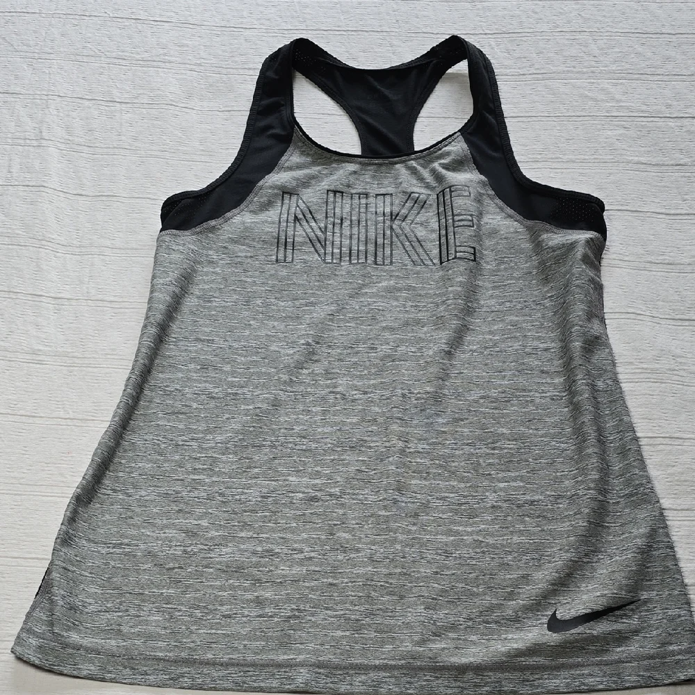 Nike Racerback Tank Women's XS